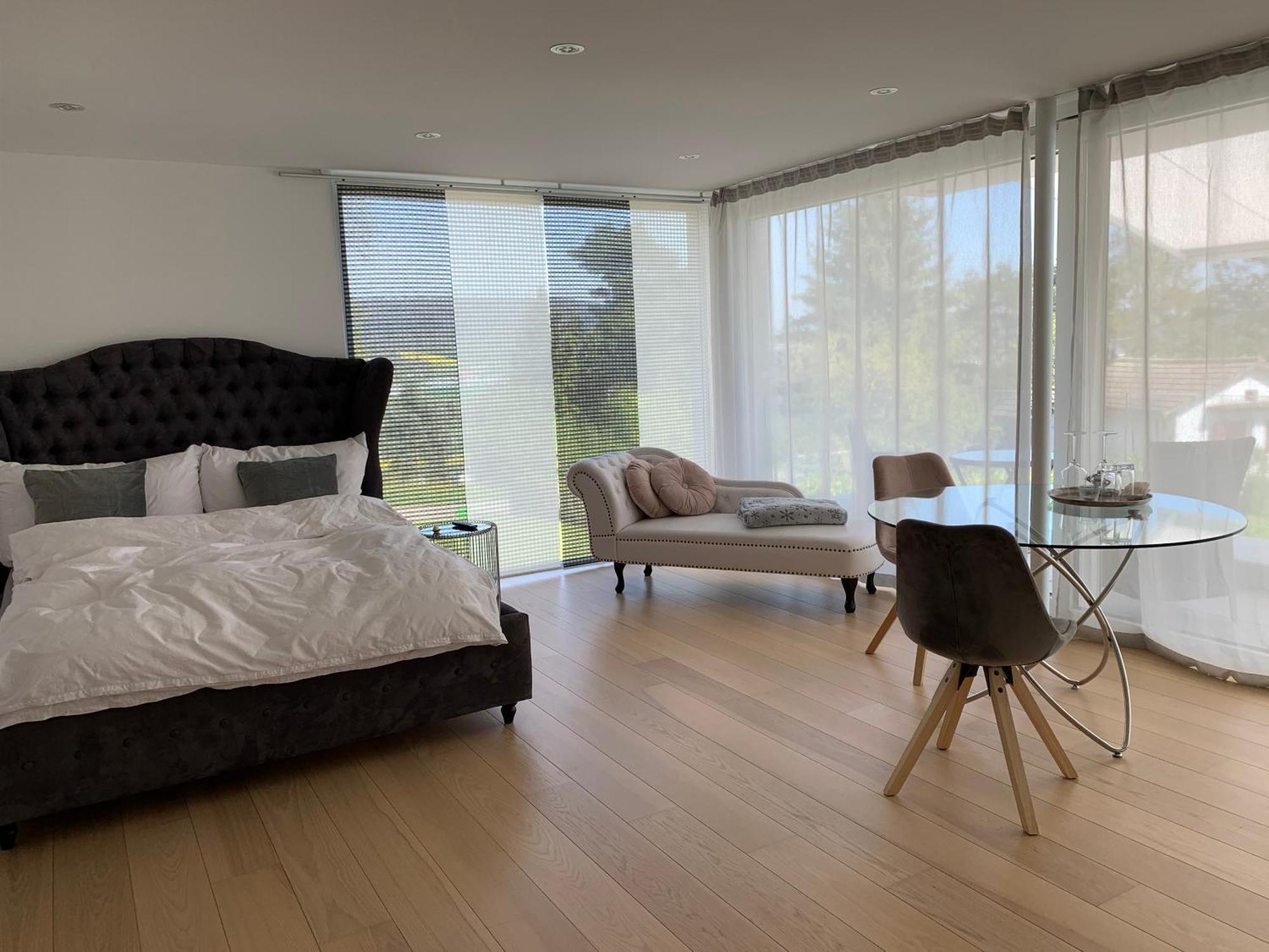 Deluxe Doppelzimmer Mit Pool Und Aussicht Homestay Danikon