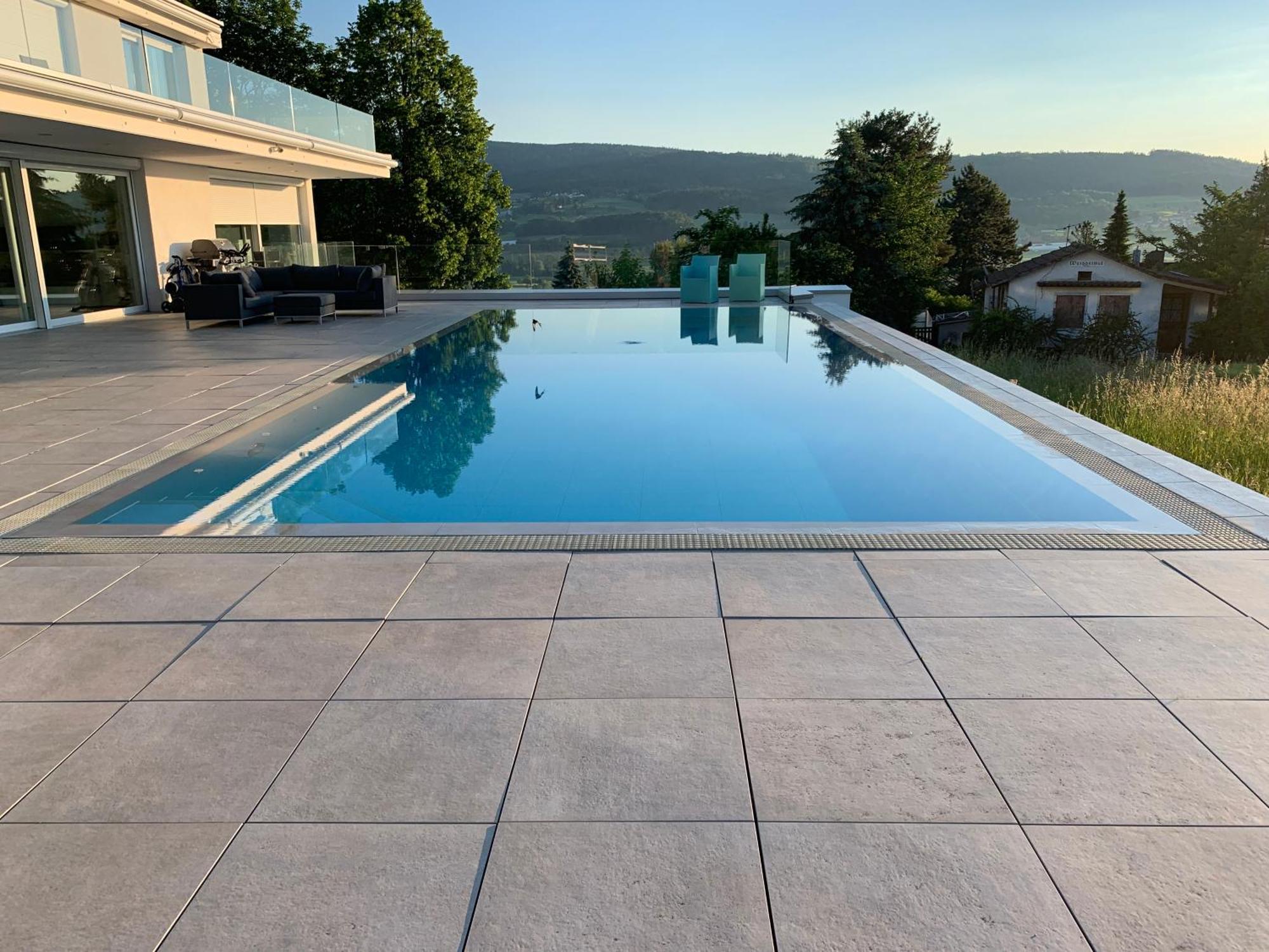 Deluxe Doppelzimmer Mit Pool Und Aussicht