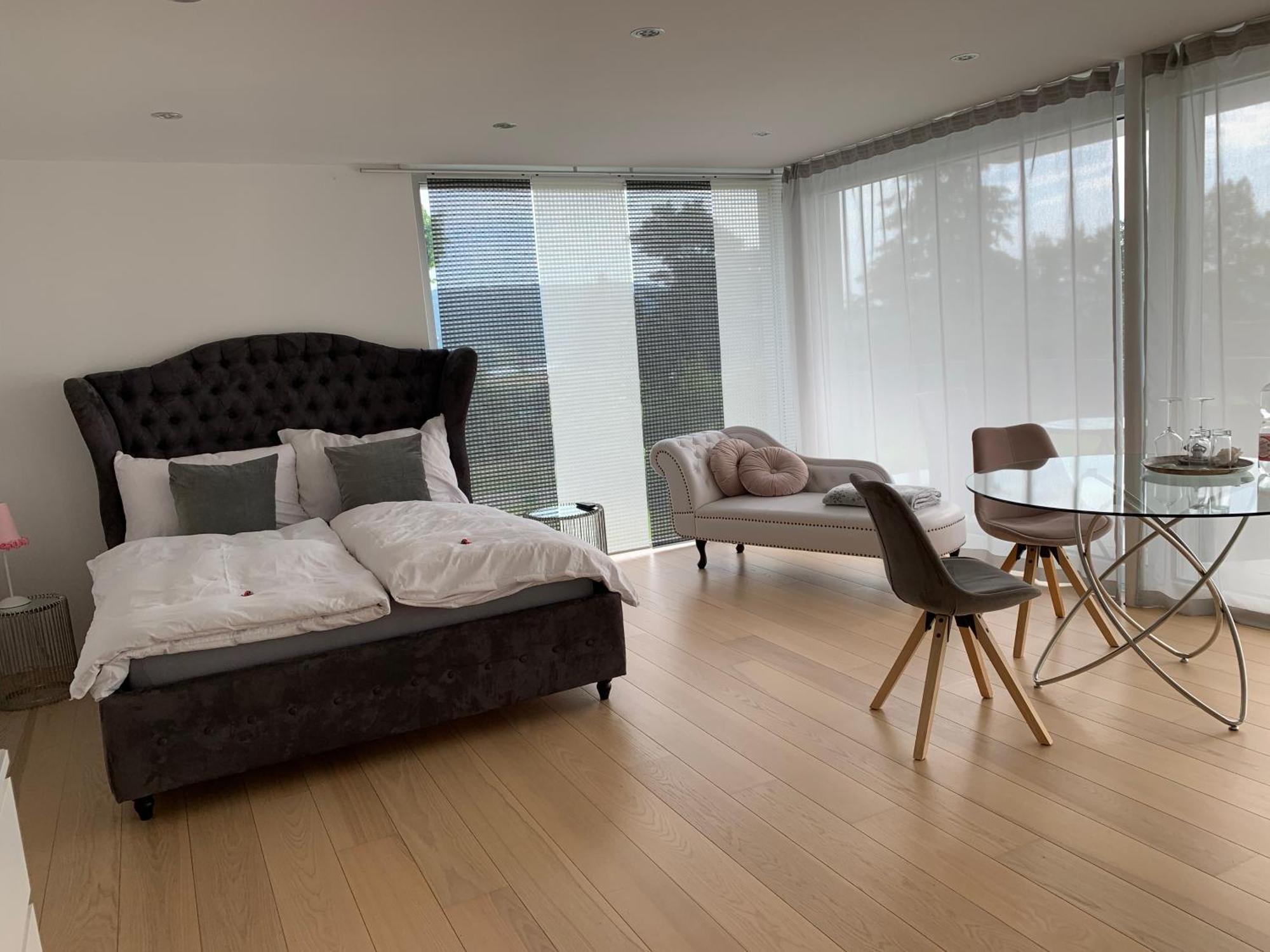 Deluxe Doppelzimmer Mit Pool Und Aussicht Homestay *