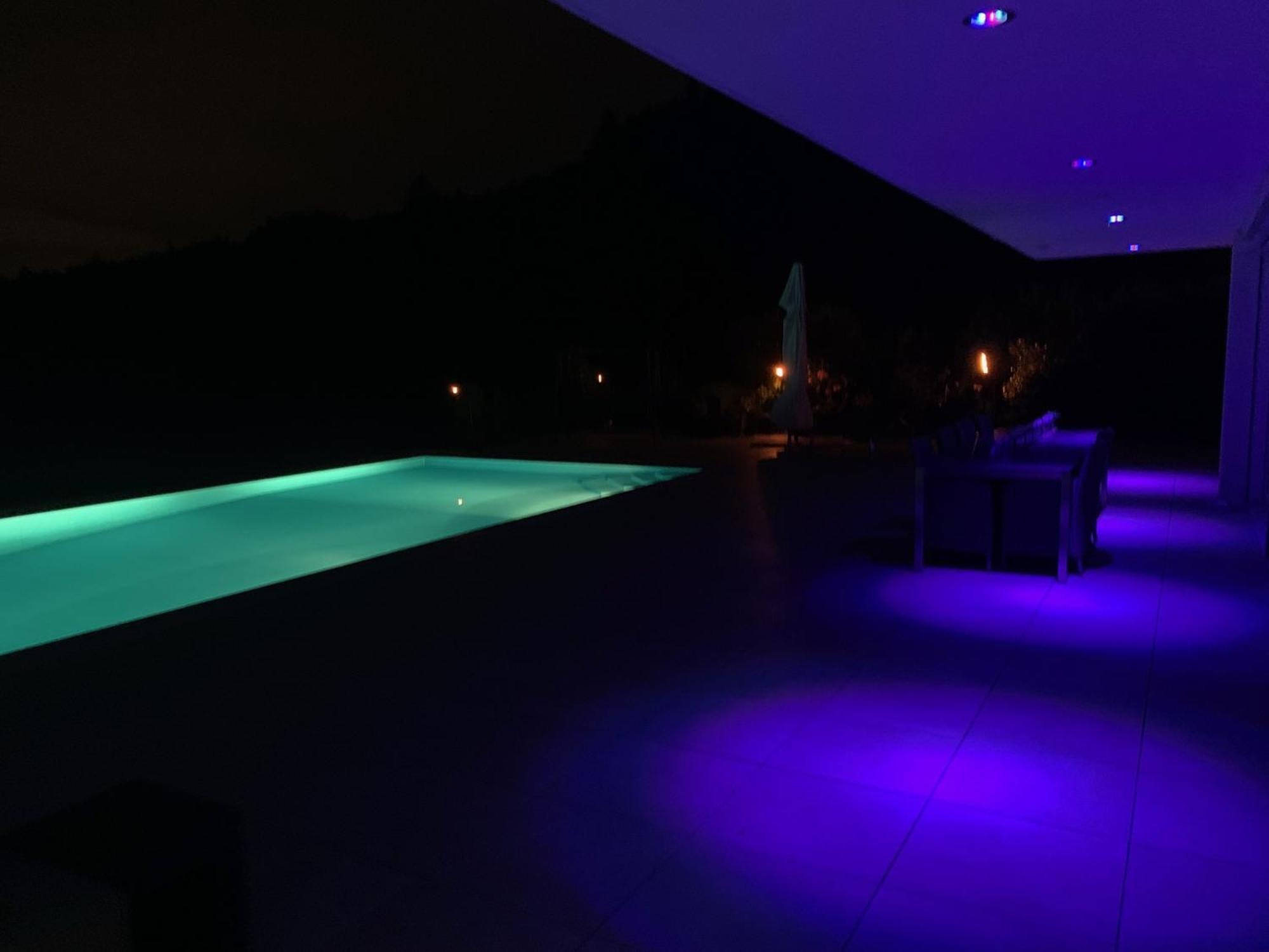 Deluxe Doppelzimmer Mit Pool Und Aussicht Danikon