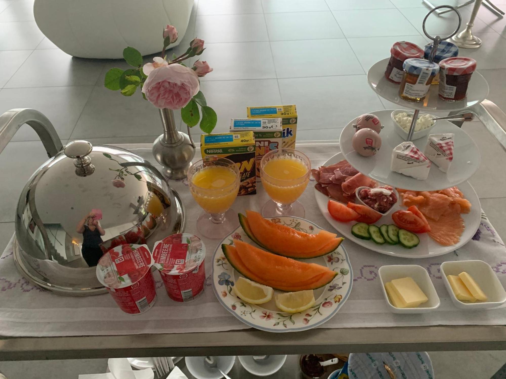 Homestay Deluxe Doppelzimmer Mit Pool Und Aussicht Danikon