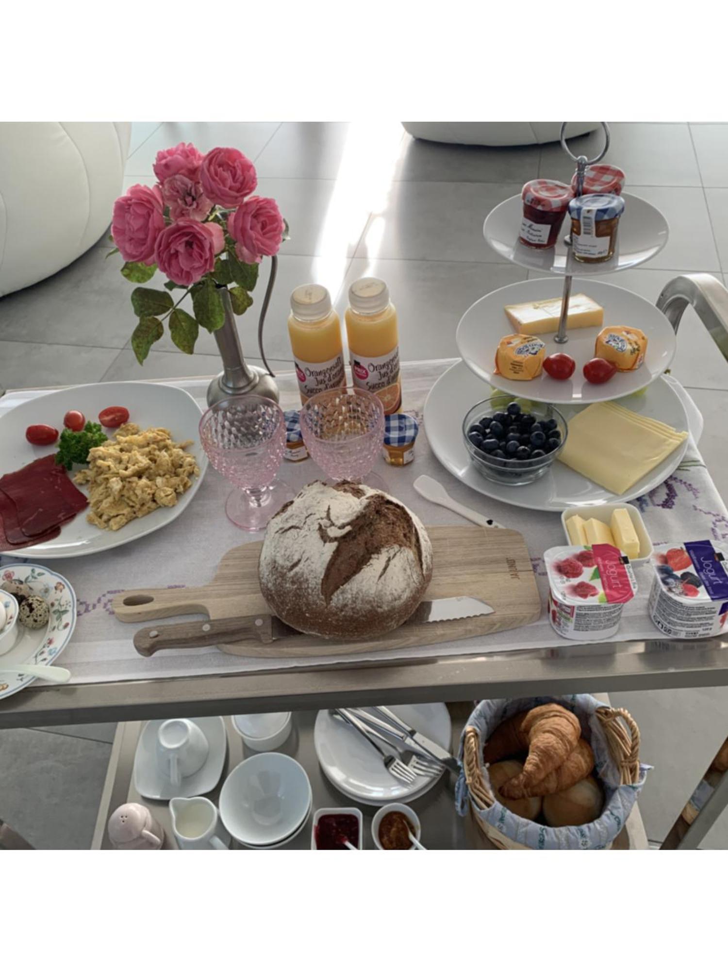 Deluxe Doppelzimmer Mit Pool Und Aussicht Homestay Danikon